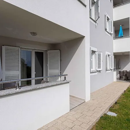 Apartment In 37047 Baska (Krk)