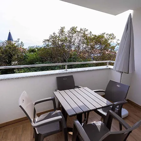 In 37047 Apartment Baska (Krk)