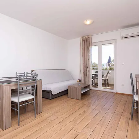 In 37047 Appartamento *