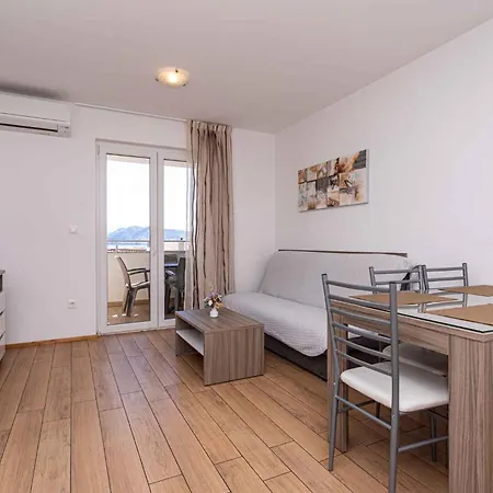 Appartamento In 37047